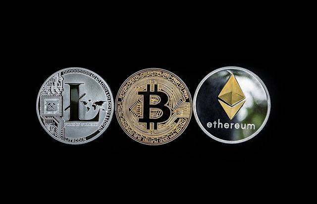 cryptocurrency, investing, risks, opportunities, Bitcoin, blockchain, digital currency, decentralized, finance, trading, altcoins, volatility, market, portfolio, diversification, speculation, regulation, adoption, technology, mining, wallets, security, tokens, tokensale, ICO, cryptocurrency market, cryptocurrency trading, cryptocurrency portfolio, cryptocurrency regulation, cryptocurrency security