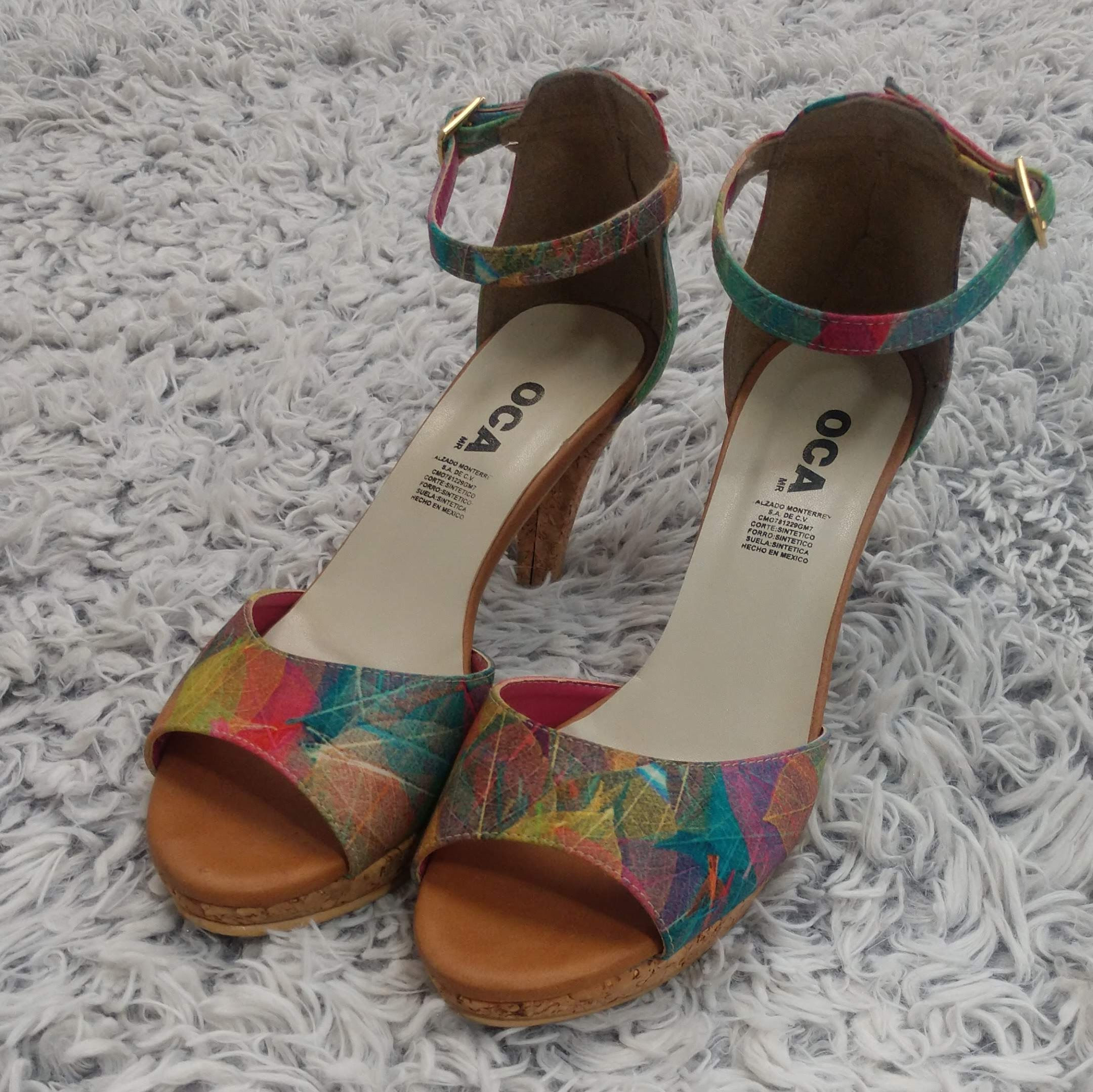 Tacones multicolor