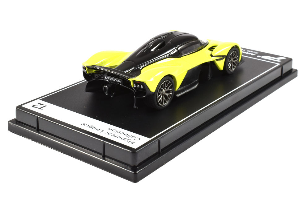 1/64 Aston Martin Valkyrie Lime Essence 2021 PosterCars KTH12