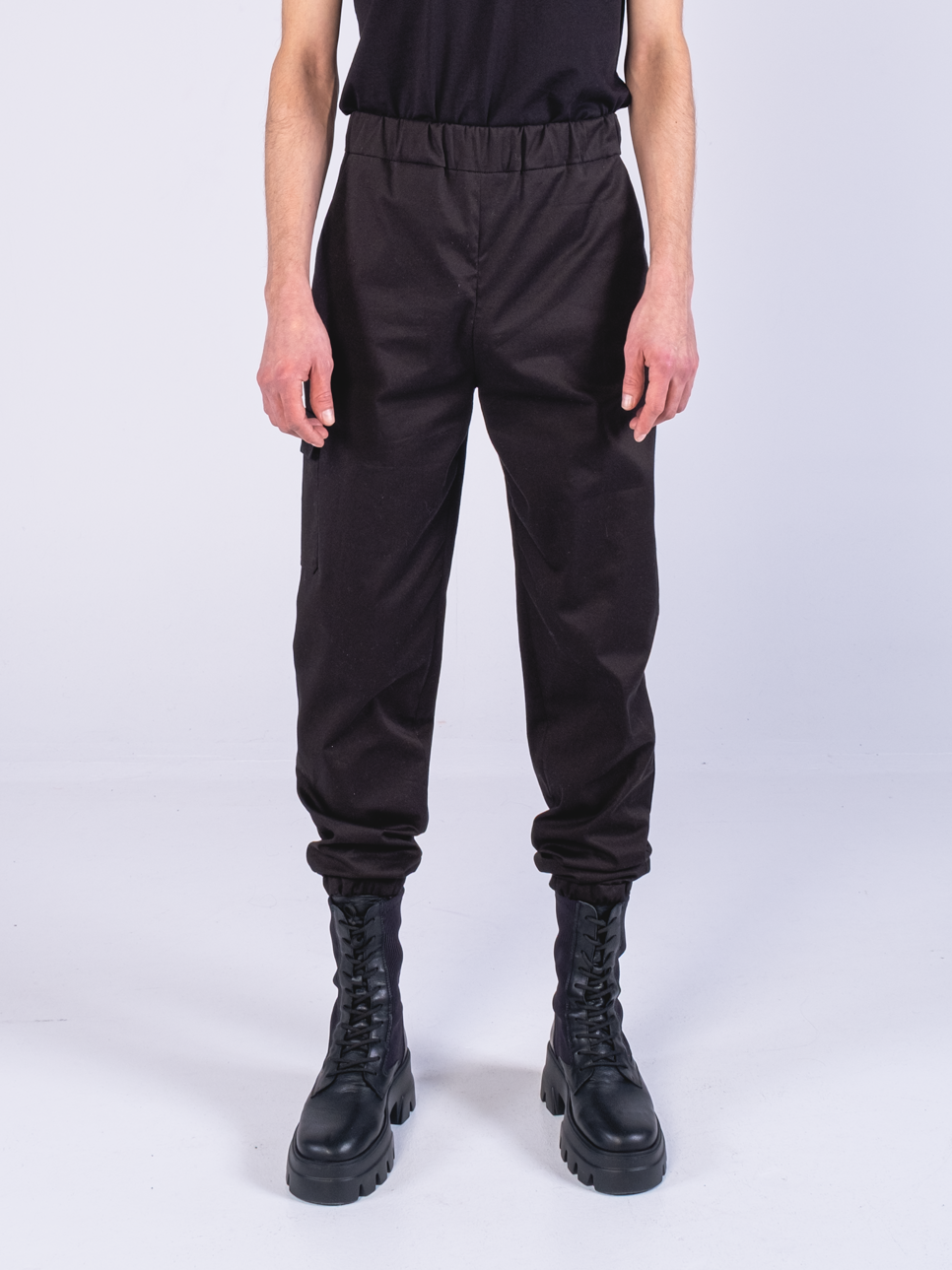 Cargo Pants in Black Italian Twill