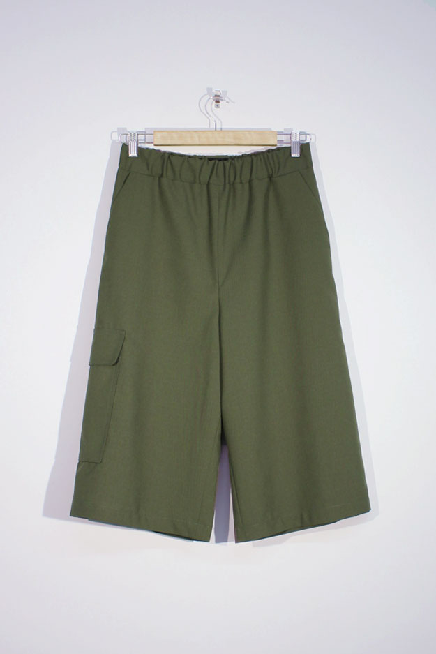 Long Shorts in Olive Green