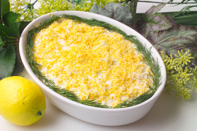 Отварной судак под шубой