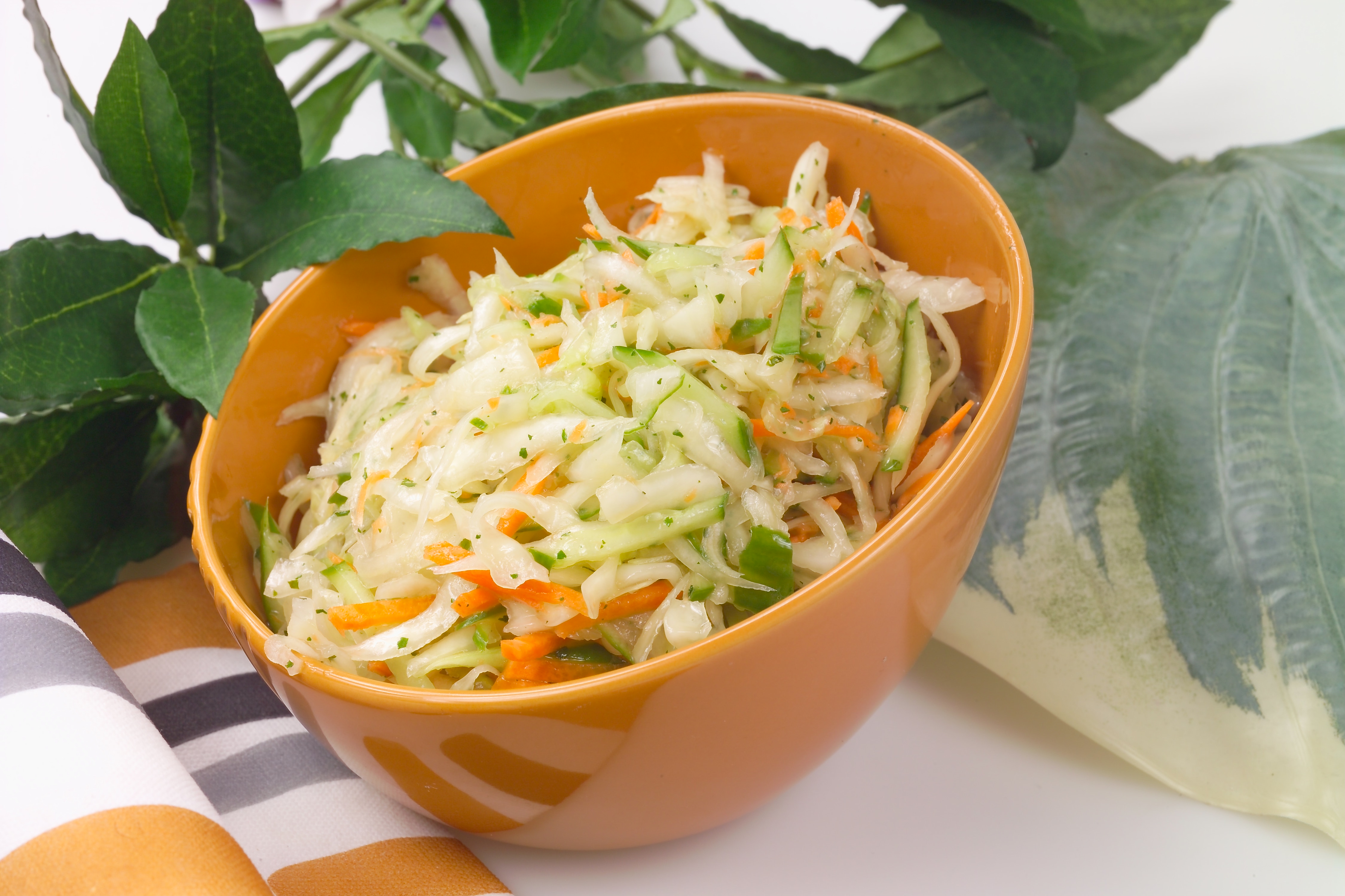 Картинка салат витаминный с капустой, открытка