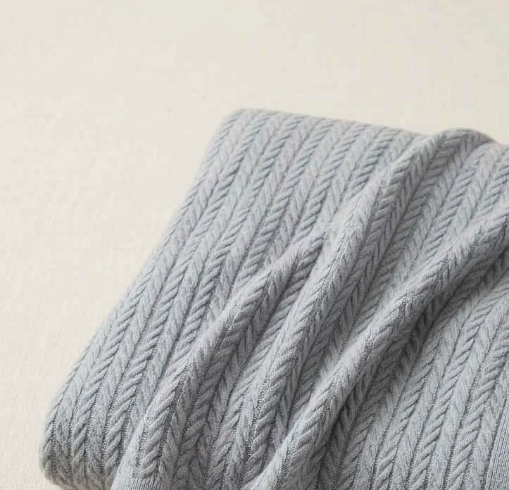 Thumbnail: Bed Cover Cotton Knit Light Grey