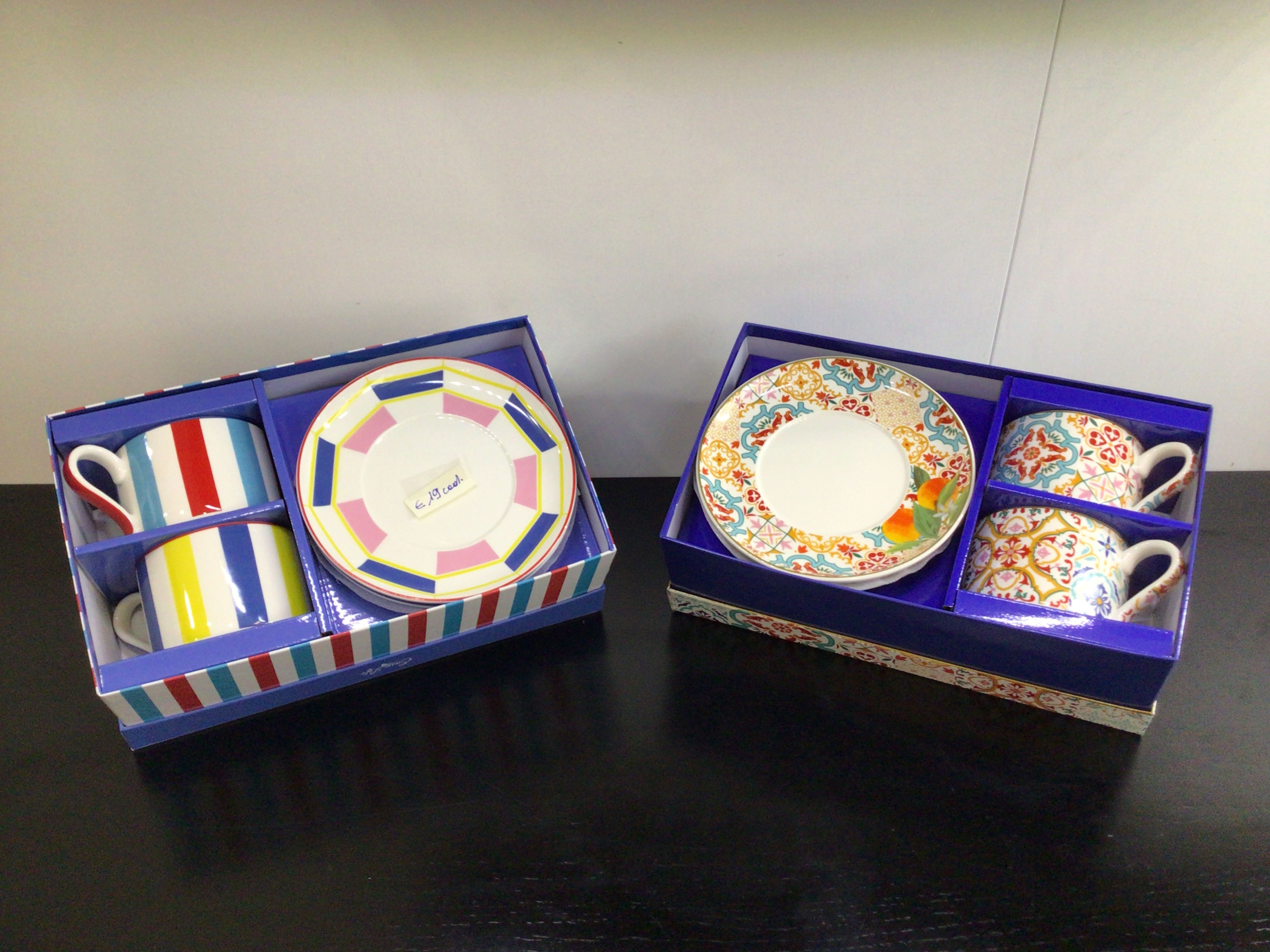 TAZZE THE IN PORCELLANA