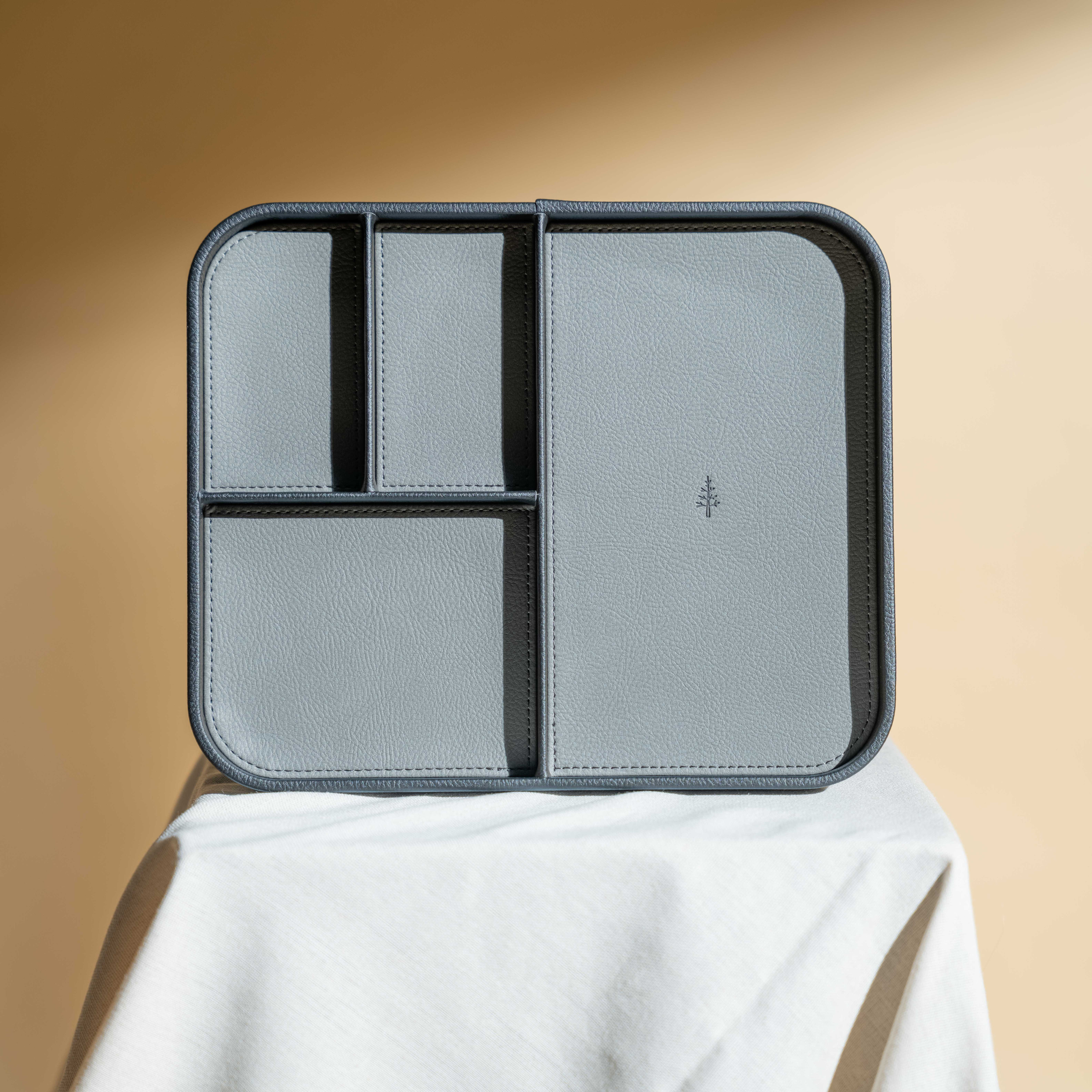 Nordik Valet Tray Pebble Black