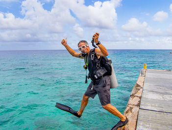 Budgeting for Your First Scuba Trip: What to Expect and How to Save