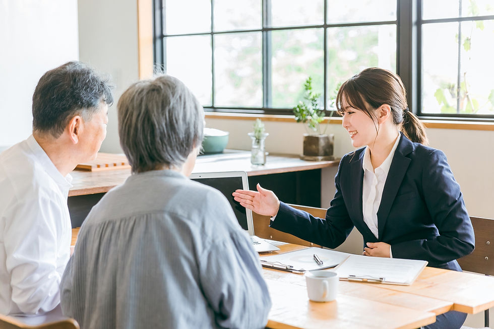 世田谷エリアでの施設探しについて専門の相談員から丁寧なカウンセリングを受けるご家族