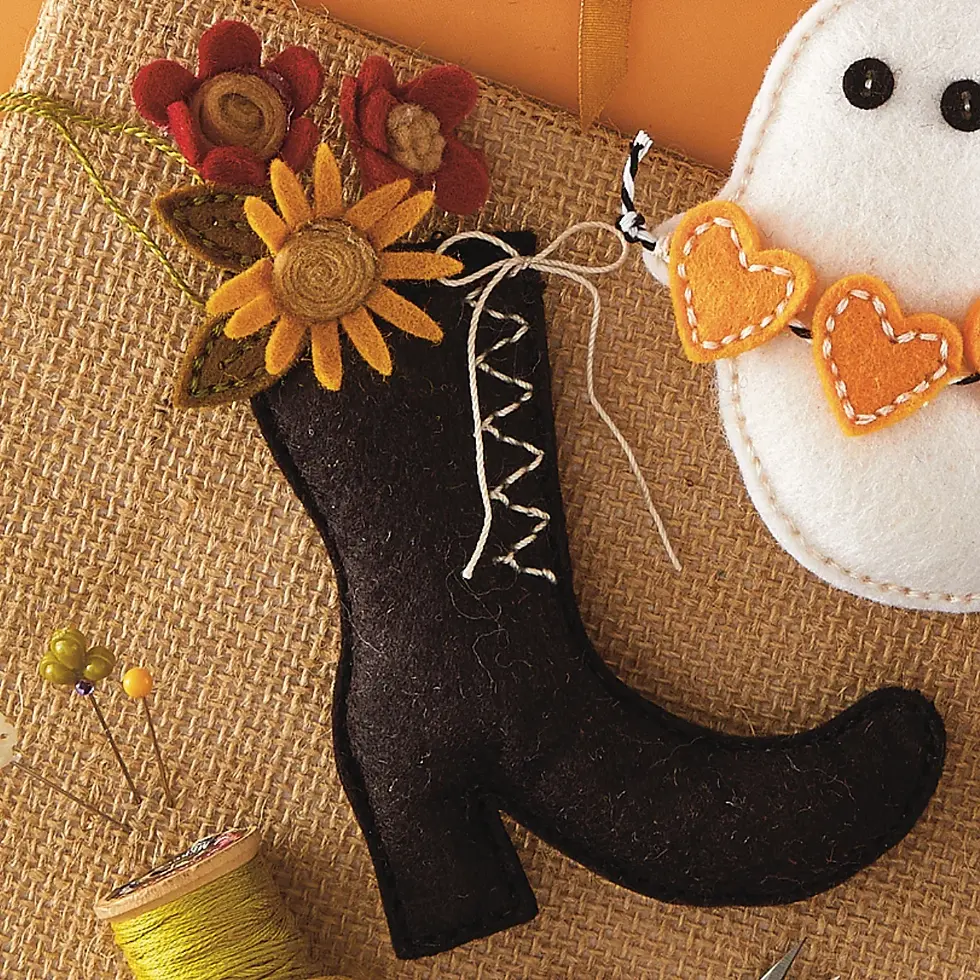Thumbnail: Felt Harvest Witch Boot Etched Dies by Nichol Spohr for Spellbinders