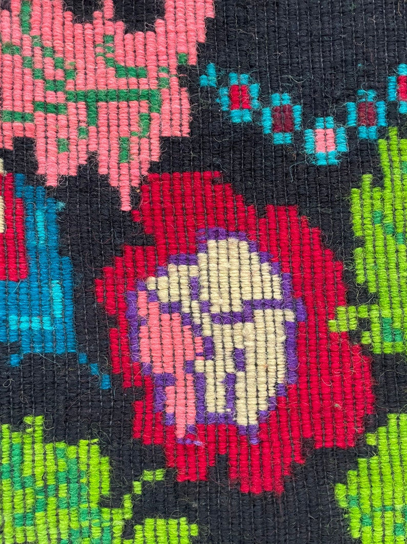 Miniatura: Diseño floral de alfombra vintage de lana rumana y hojas marrones