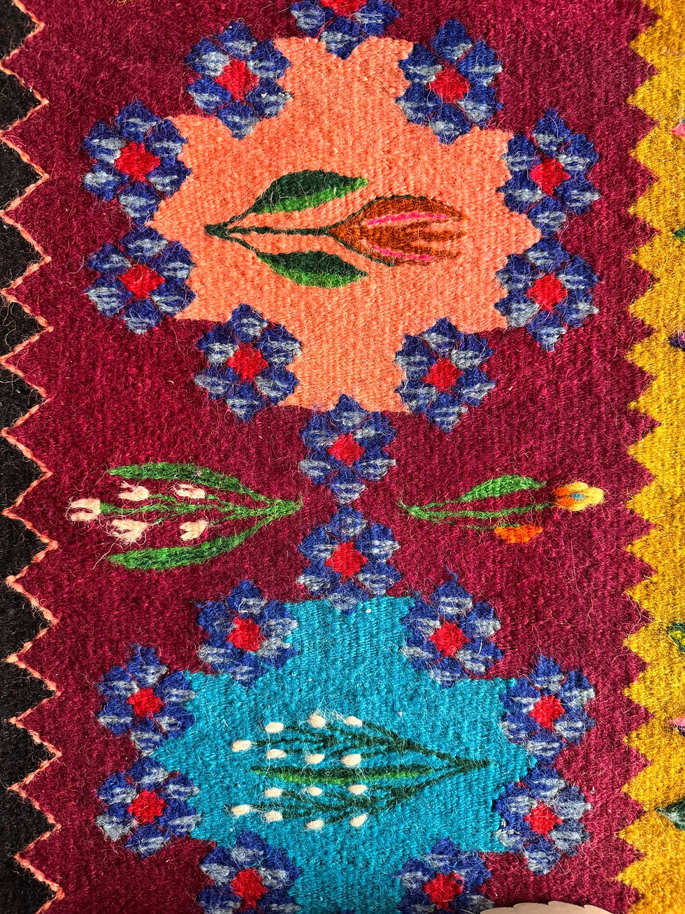 Miniaturbild: Large Handwoven Oltenia Wool Rug – Rich Floral Pattern 