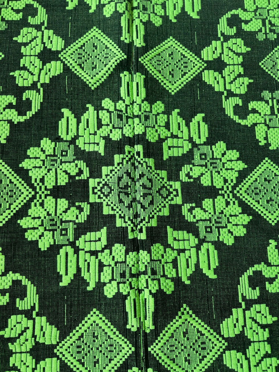 Miniature : 205x130 Neon green and black handwoven carpet 