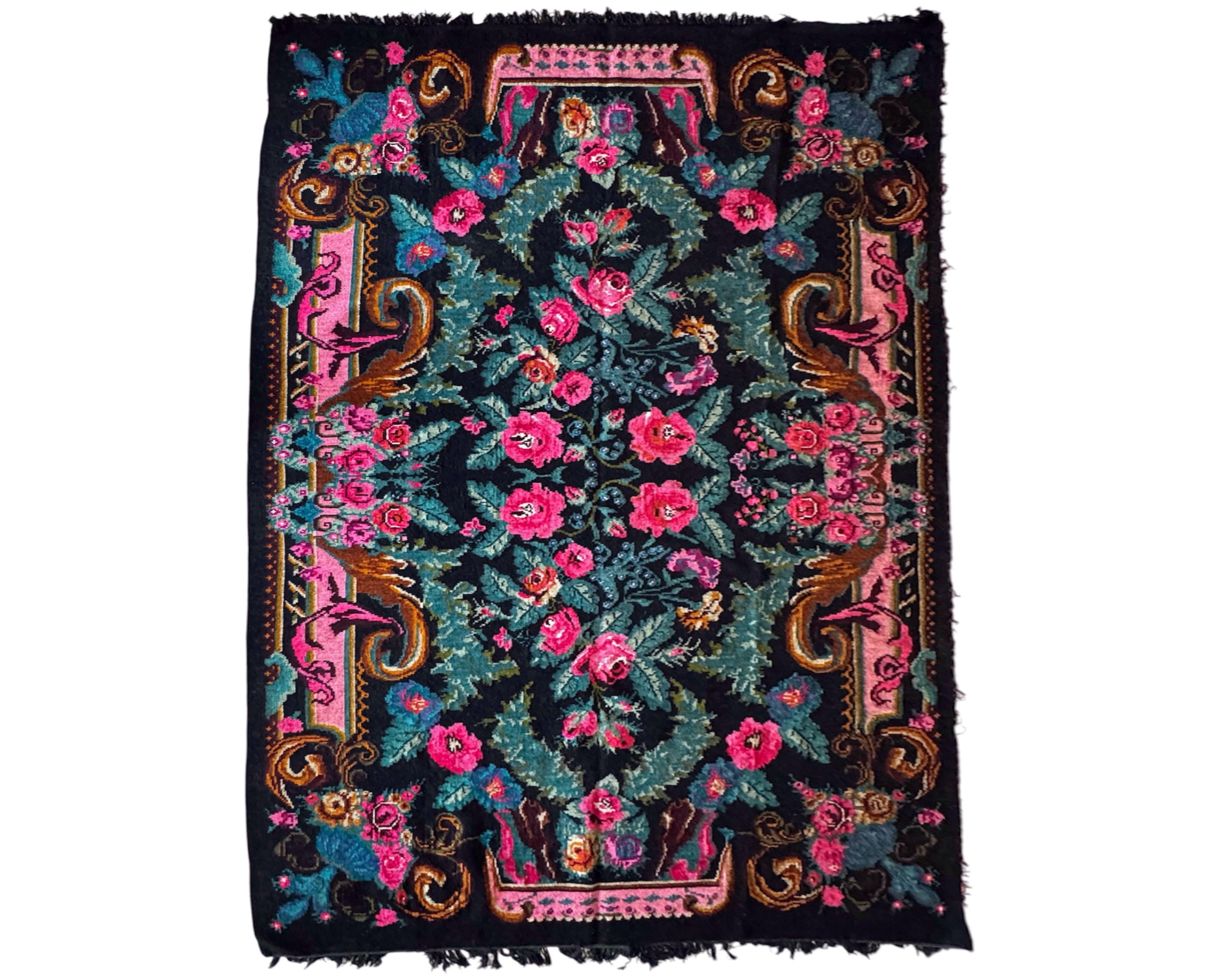 390x238 Vintage Bessarabian / Moldavian Wool Rug With Roses