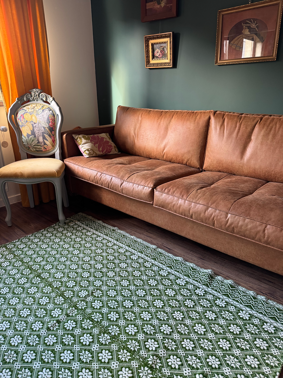 Miniatura: Traditional Romanian Handwoven Wool Carpet – Green & White