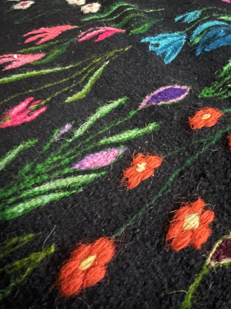 Thumbnail: Oltenian floral beautiful rug, large size for a livingroom, handmade in wool