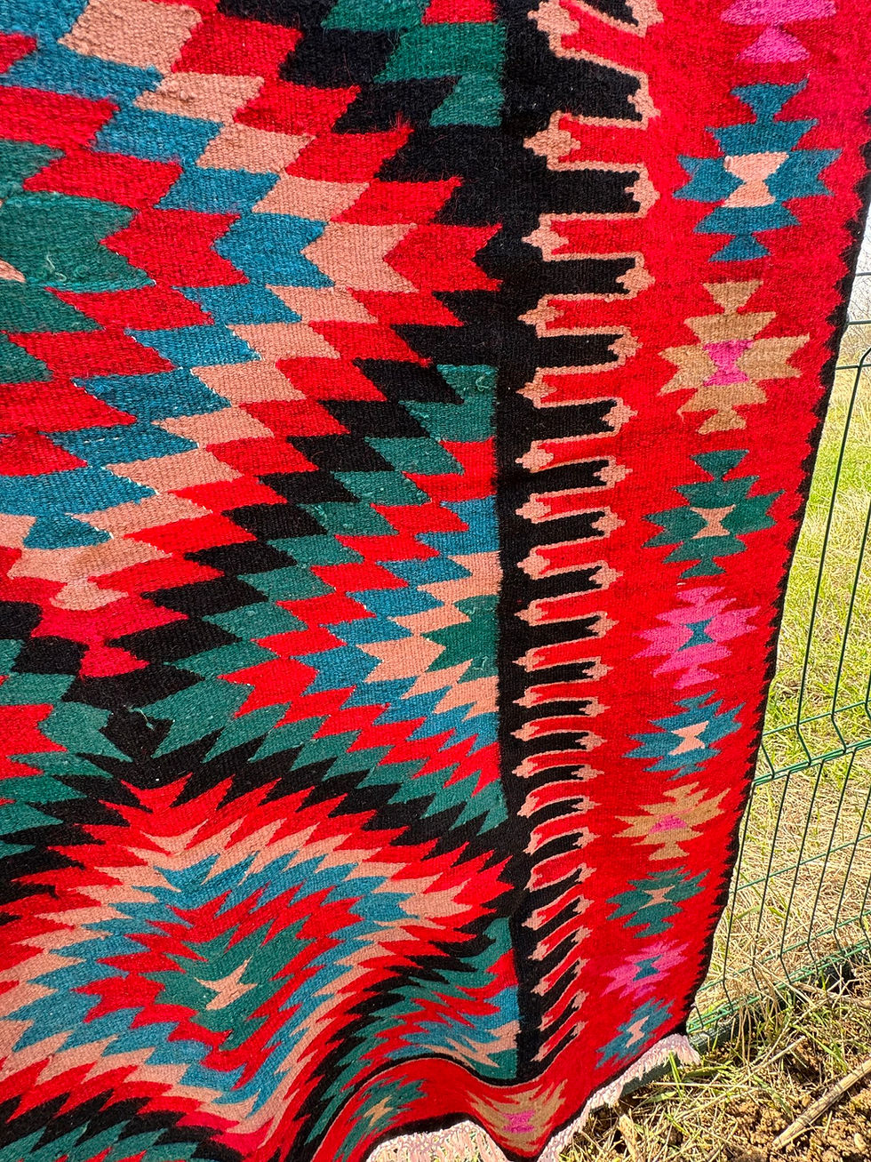 Miniaturbild: Colourful handwoven wool carpet geometric design 