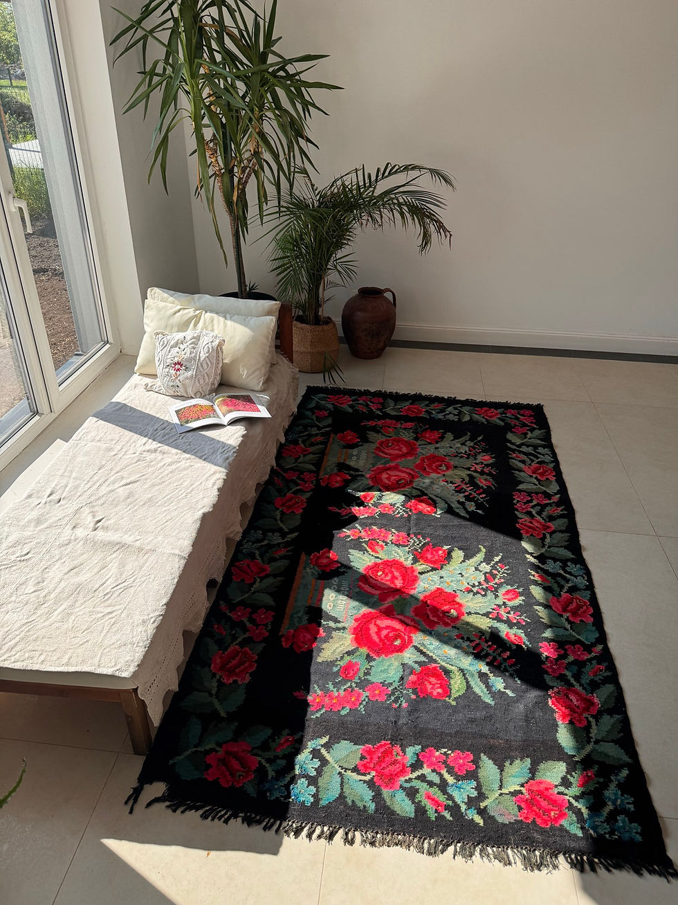 Thumbnail: Old Bessarabian carpet with two baskets of flowers