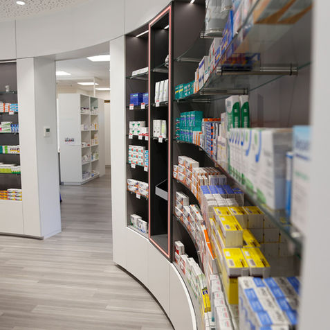 stadt-apotheke brackenheim, planung, einrichtung, innenarchitektur, mayer gmbh