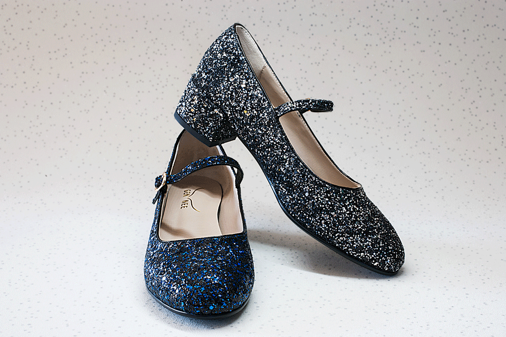Mismatched glitter maryjane silver and b