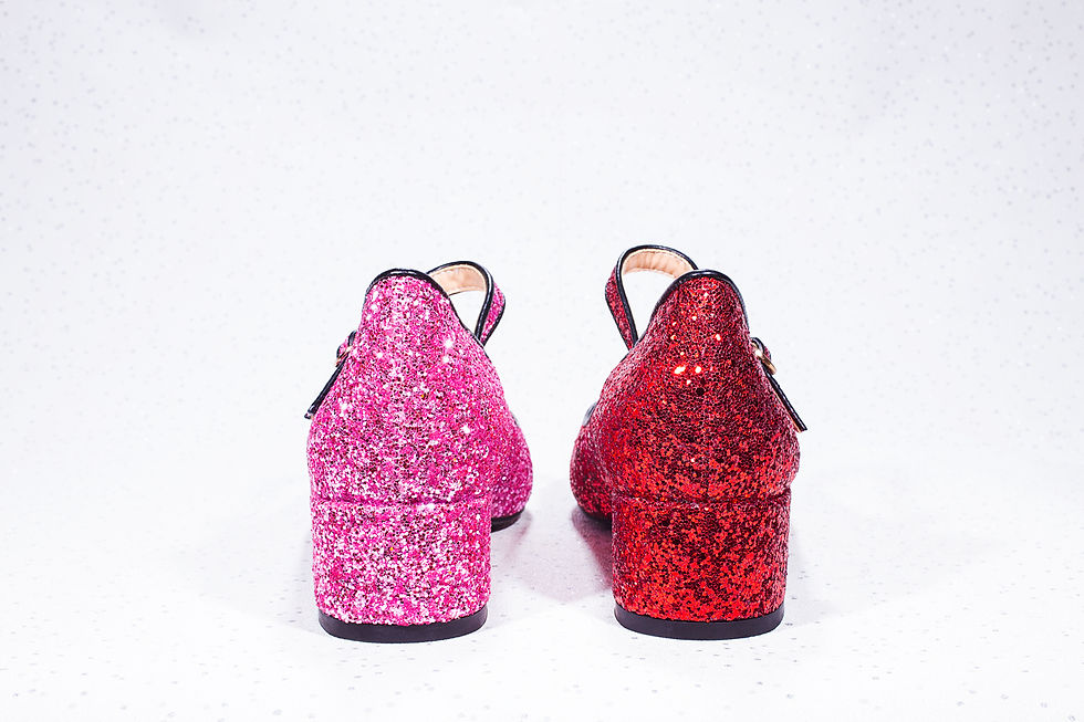 Miniatura: mismatched shoes glittery dorothy red and pink mary-jane spaiate rosse e rosa