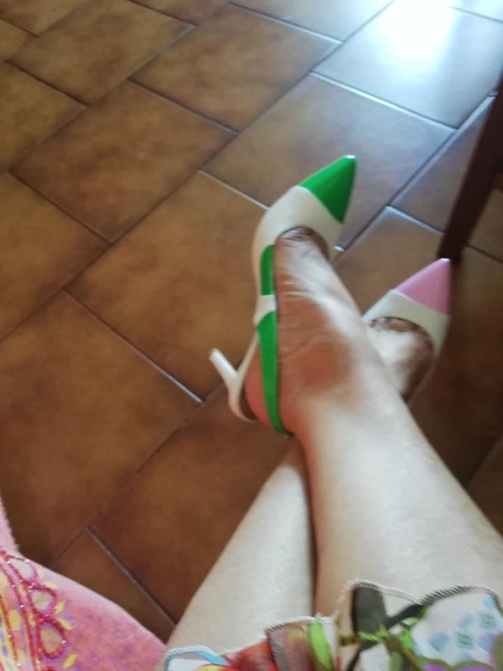 Thumbnail: slingback with mid heel and mismatched point pink and green
