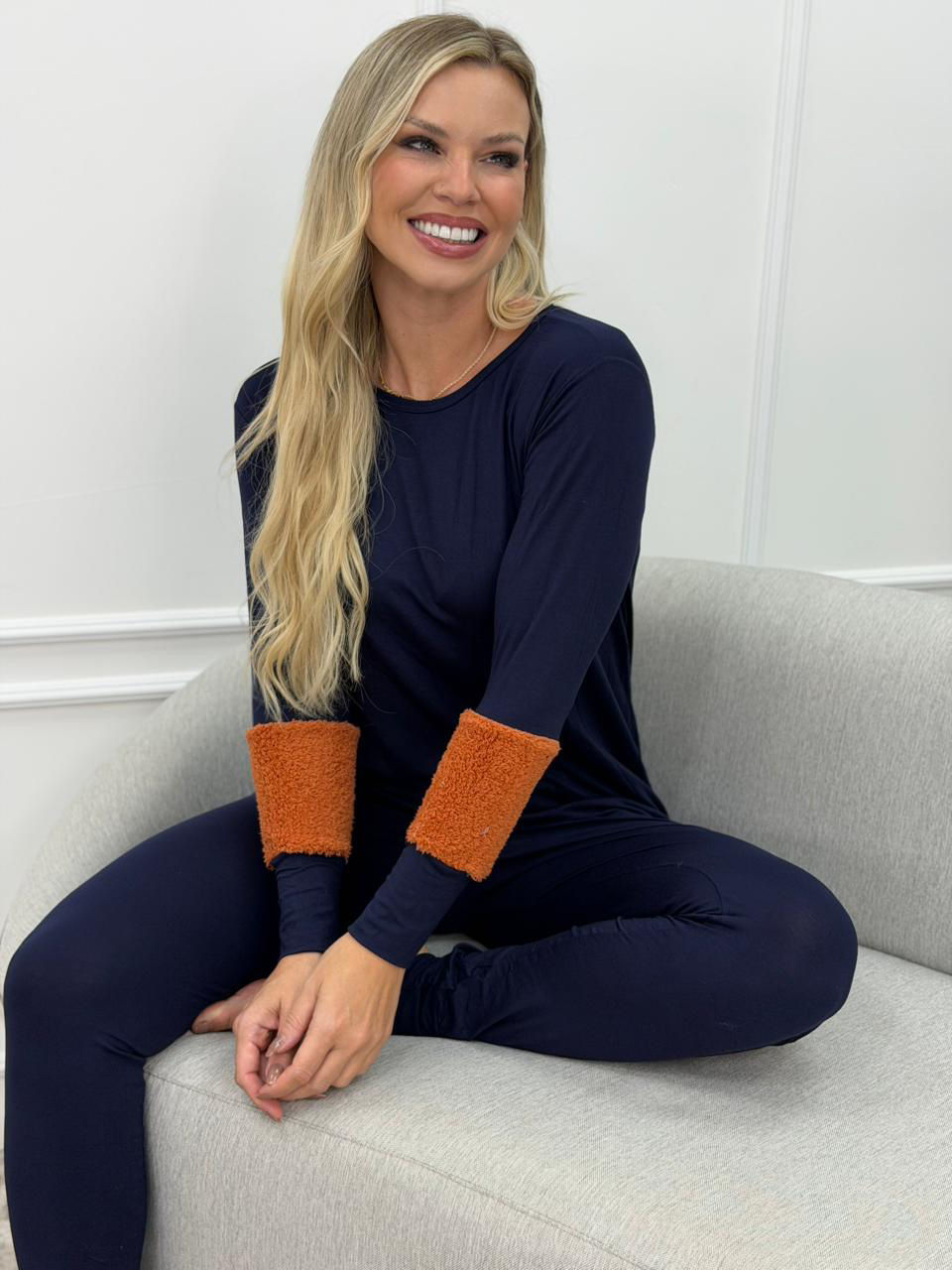 Miniatura: Pijama com detalhe em pelinho