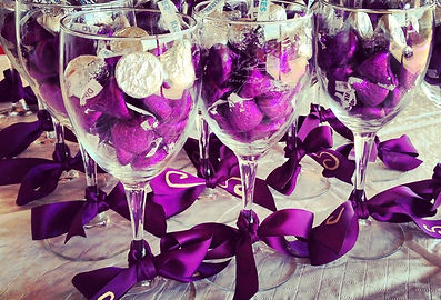 Custom wedding favors for the guests