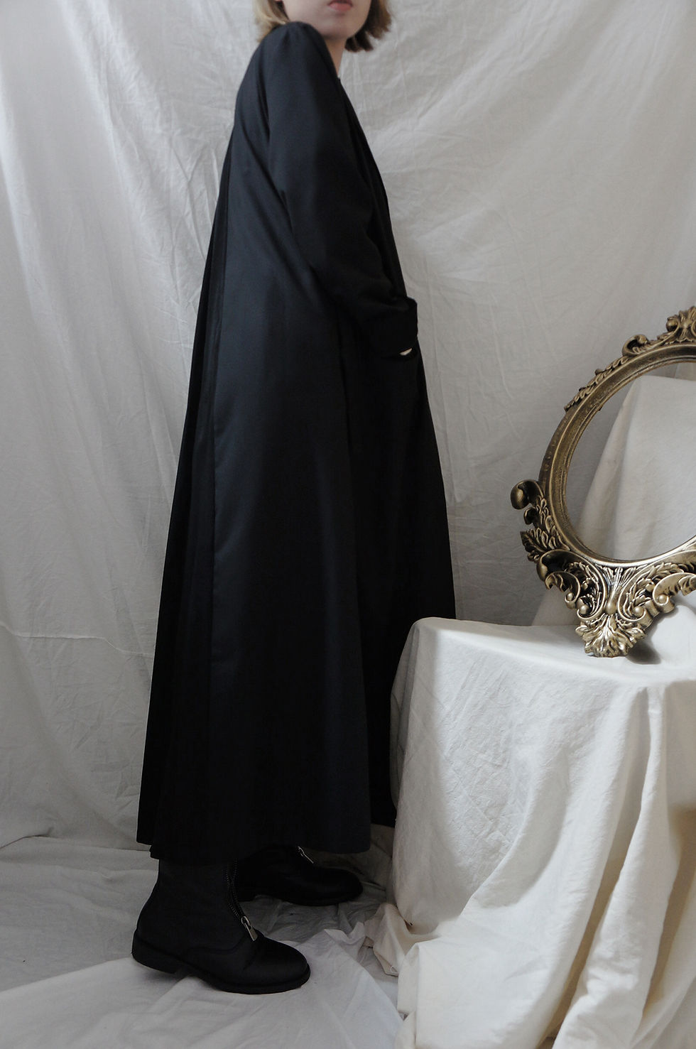 Thumbnail: silk splicing garment