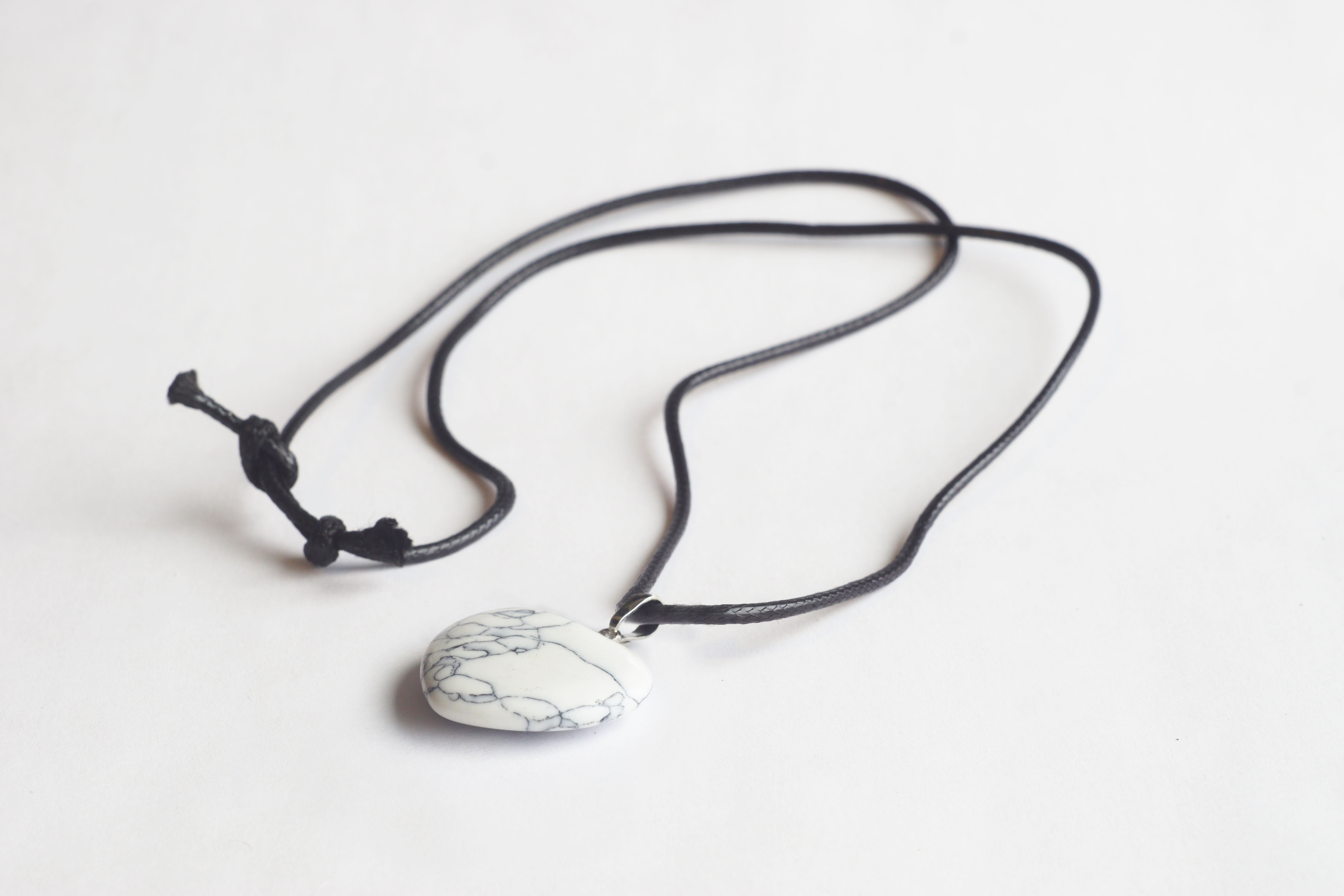 Heart Necklace | Howlite