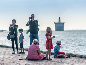 05/10/18   Added a #Portrait and #People gallery