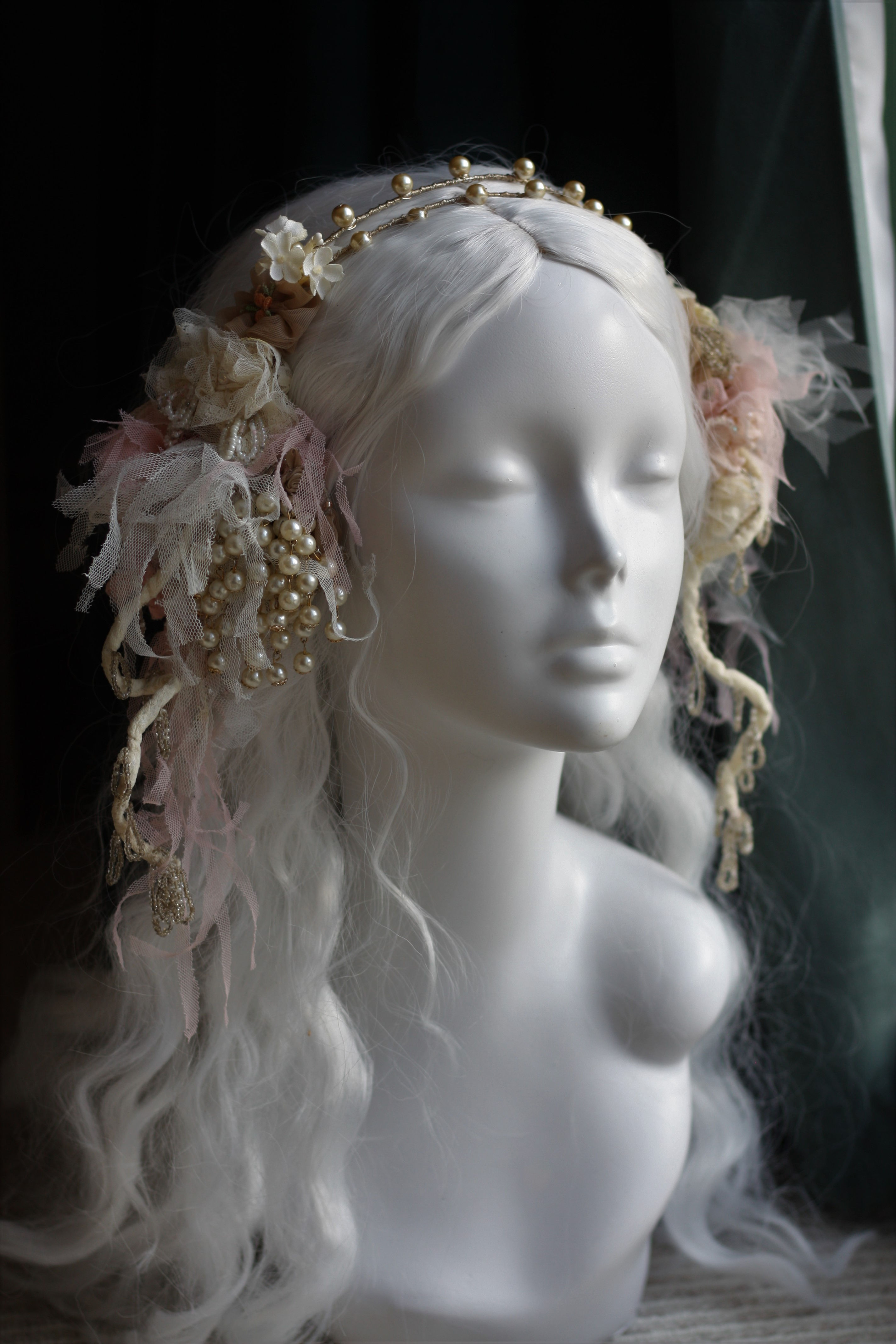 1830s style headdress