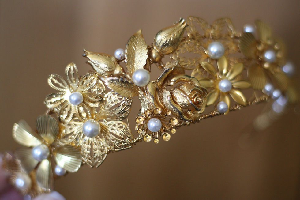 Gold filigree and pearl tiara