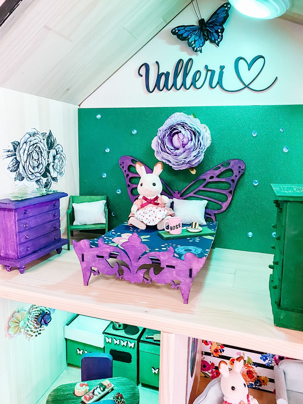 Thumbnail: Custom Themed Dollhouse