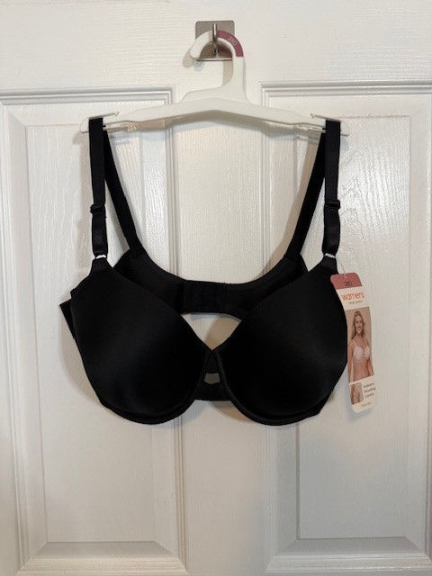 Thumbnail: Warner’s 38D Black Underwire Bra Lightly Lined Seamless Smoothing Comfort NWT