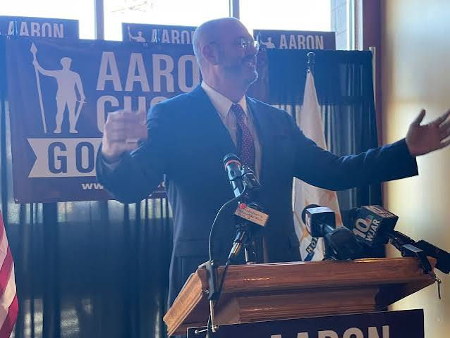 Elections: Guckian Gets Some Muscle & McKee Troubles