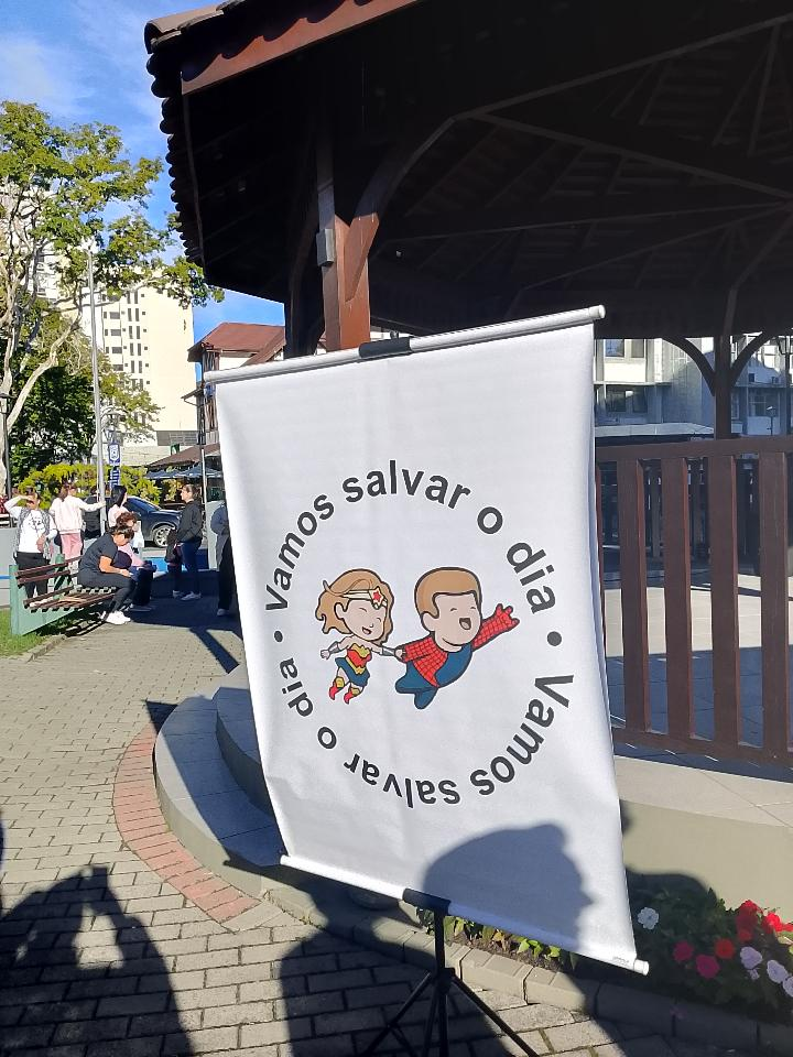 MANIFESTAÇÃO POR SEGURANÇA NAS ESCOLAS COLOCA PREFEITURA E VEREADORES NA PAREDE
