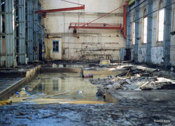 Kincaids Arthur St March 1989 demolition of Machine shop one time engine building and millwright dep