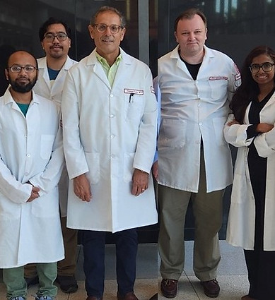 PraticoLab picture.jpg