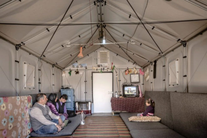 Interior de "The Better Shelter" de IKEA y ACNUR (Ph. Better Shelter)