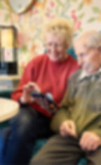 couple_iphone.jpg