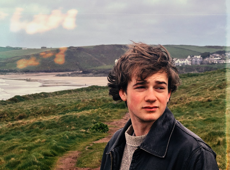 Jonah Connock’s ‘I Kept Your Secret, Saoirse’ Is A Stripped-Back Debut That Signals A Rising Folk Voice