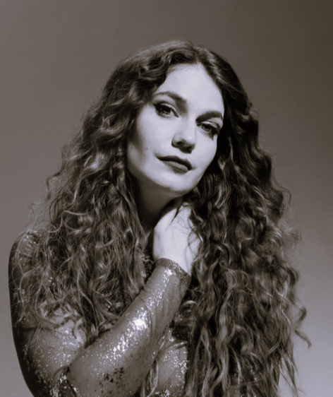 Julie Valmond ‘Sonar’ - Navigating Chaos, Connection, And Self-Discovery