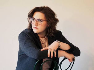Carlotta Schmidt Reveals New Single 'Let Me Be Me'