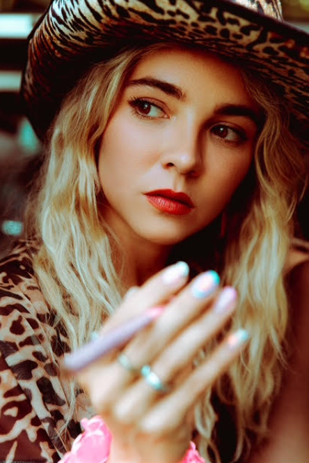Molly Stone’s ‘I Got You’ Is A Sophisticated Pop Tribute to Chosen Family
