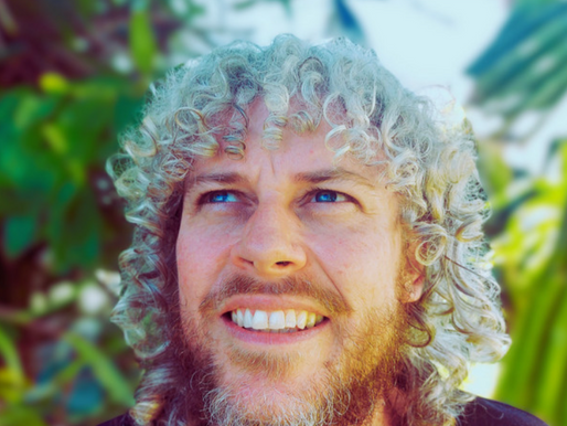 Get To Know: Curly Mojo