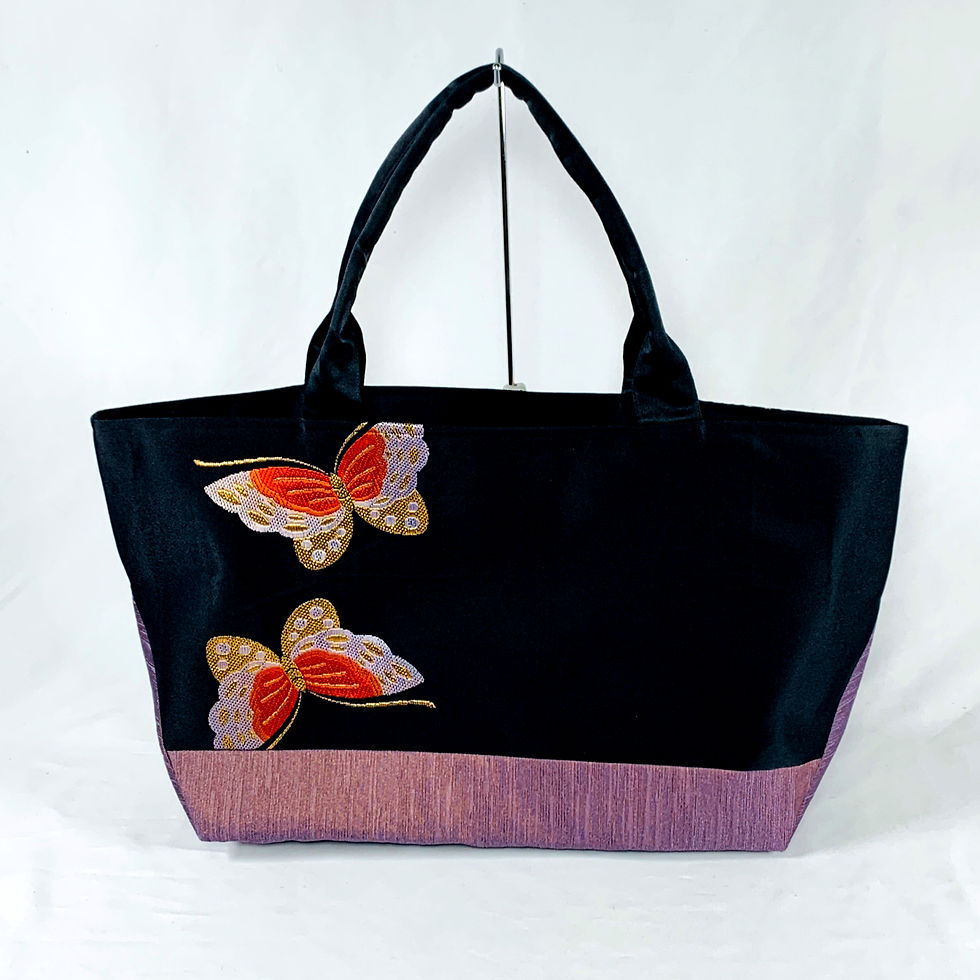 着物のしみ抜き専門店が作った着物リメイクの大きめバッグ