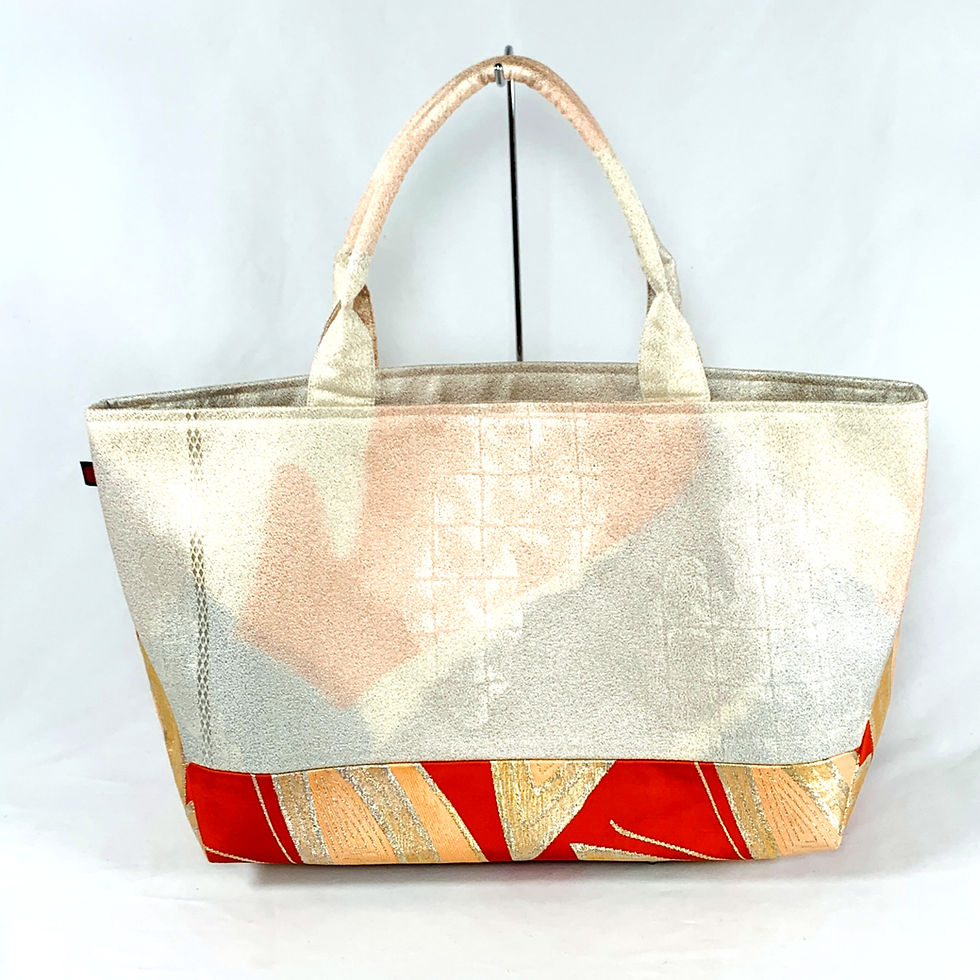 着物のしみ抜き専門店が作った着物リメイクの大きめバッグ