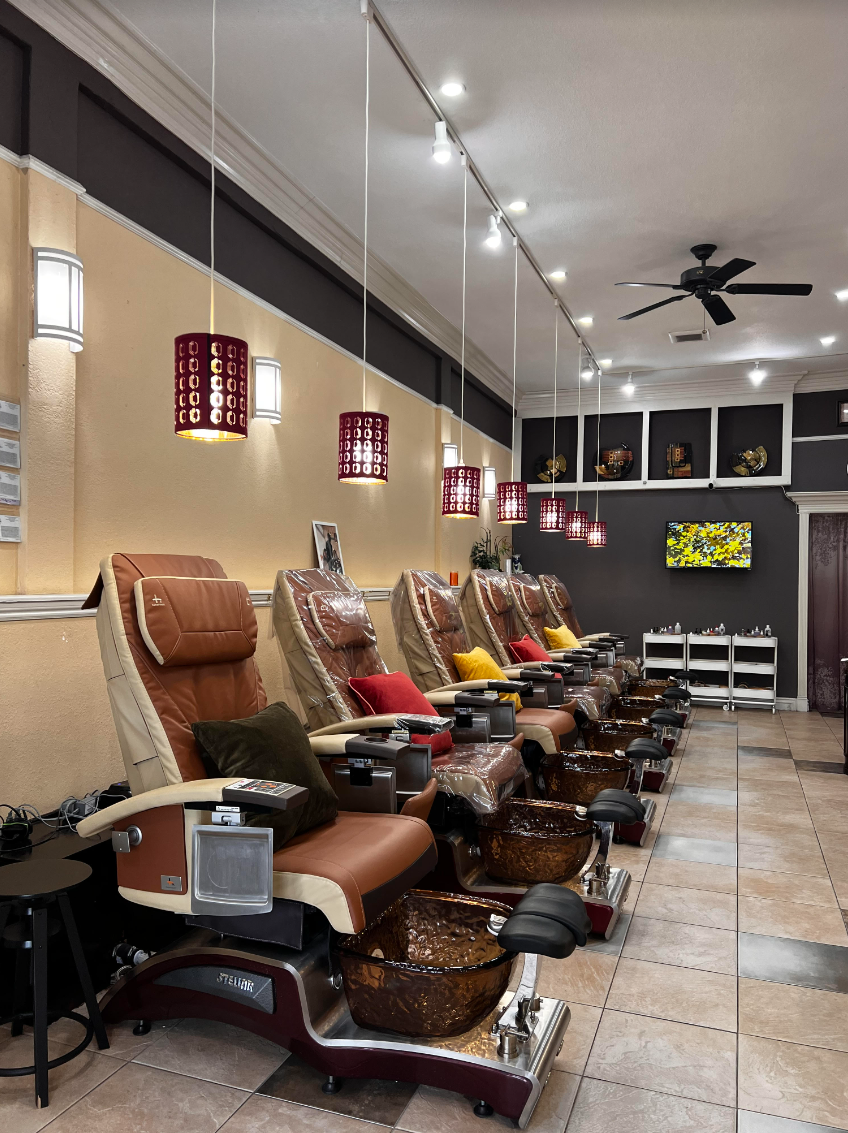 Le Soleil Natural and Organic Nail Salon and Spa