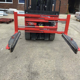 Fork Clamp with Slip on Brick Arms