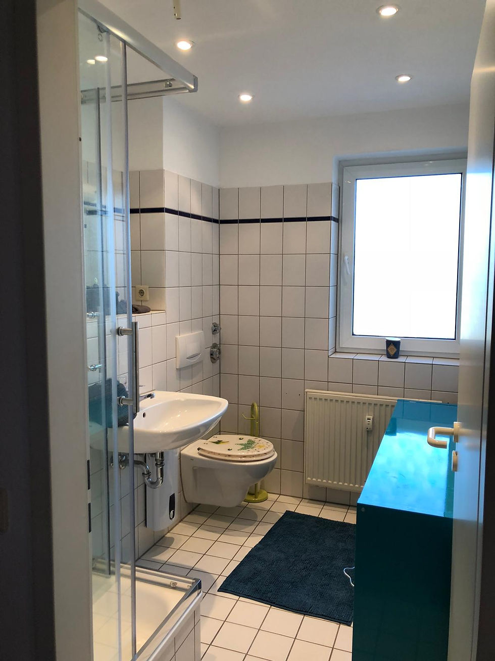 Miniaturbild: Moderne Zwei-Zimmer-Wohnung mit Balkon in Meerbusch-Lank Latum